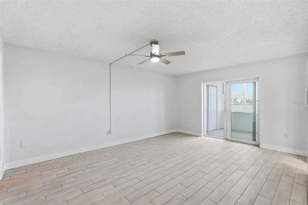 4775 Cove Circle St Petersburg FL 33708