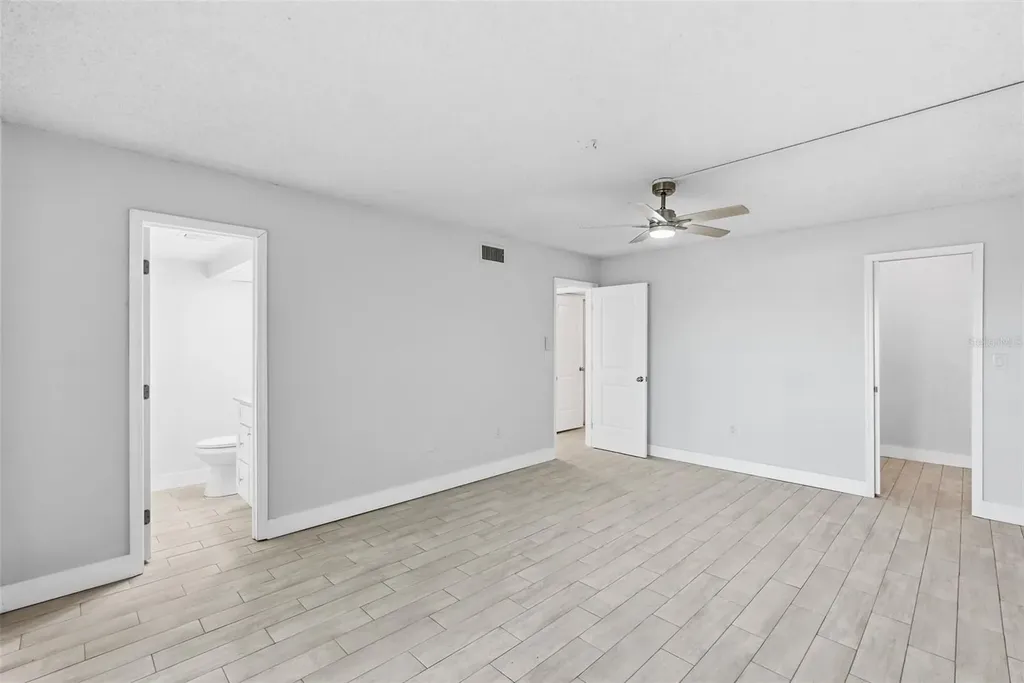 4775 Cove Circle St Petersburg FL 33708