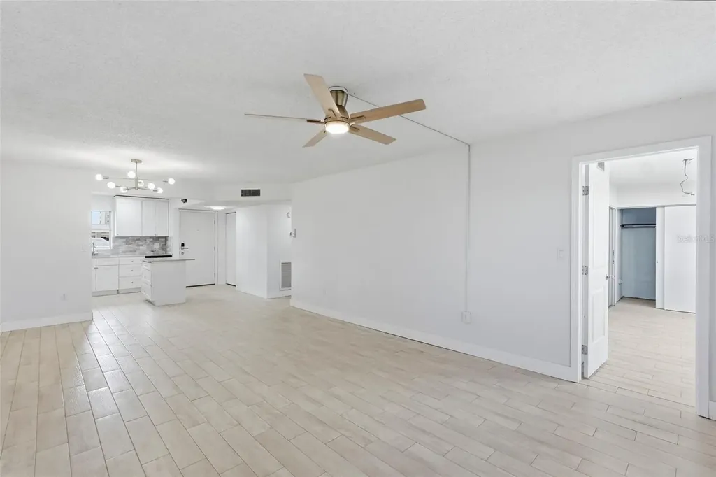 4775 Cove Circle St Petersburg FL 33708