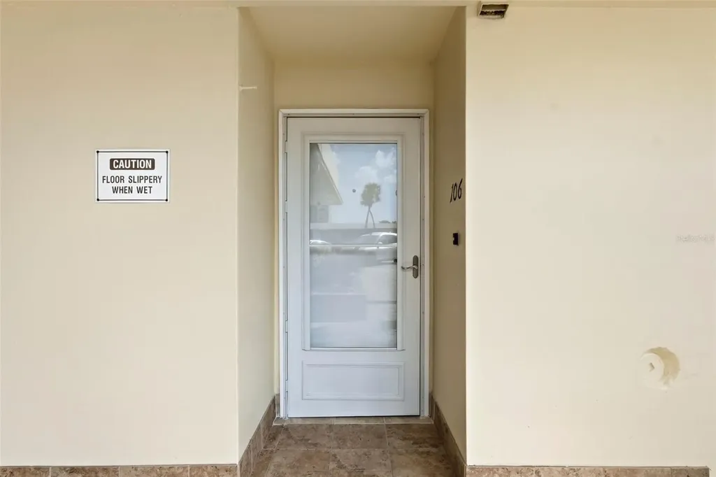4775 Cove Circle St Petersburg FL 33708