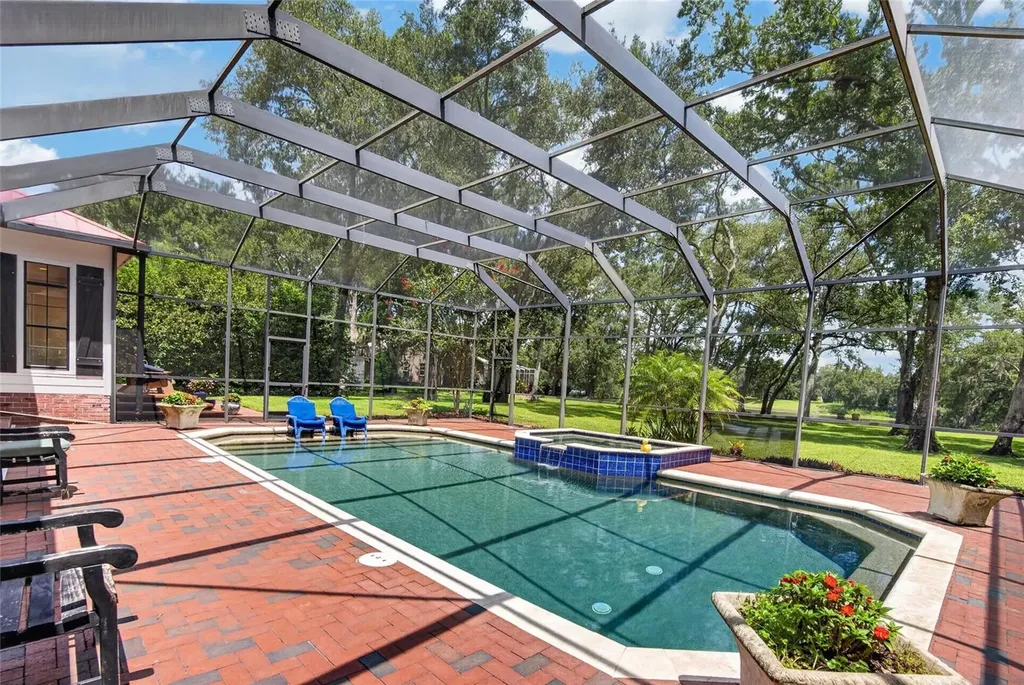 16317 Emerald Cove Lutz FL 33549