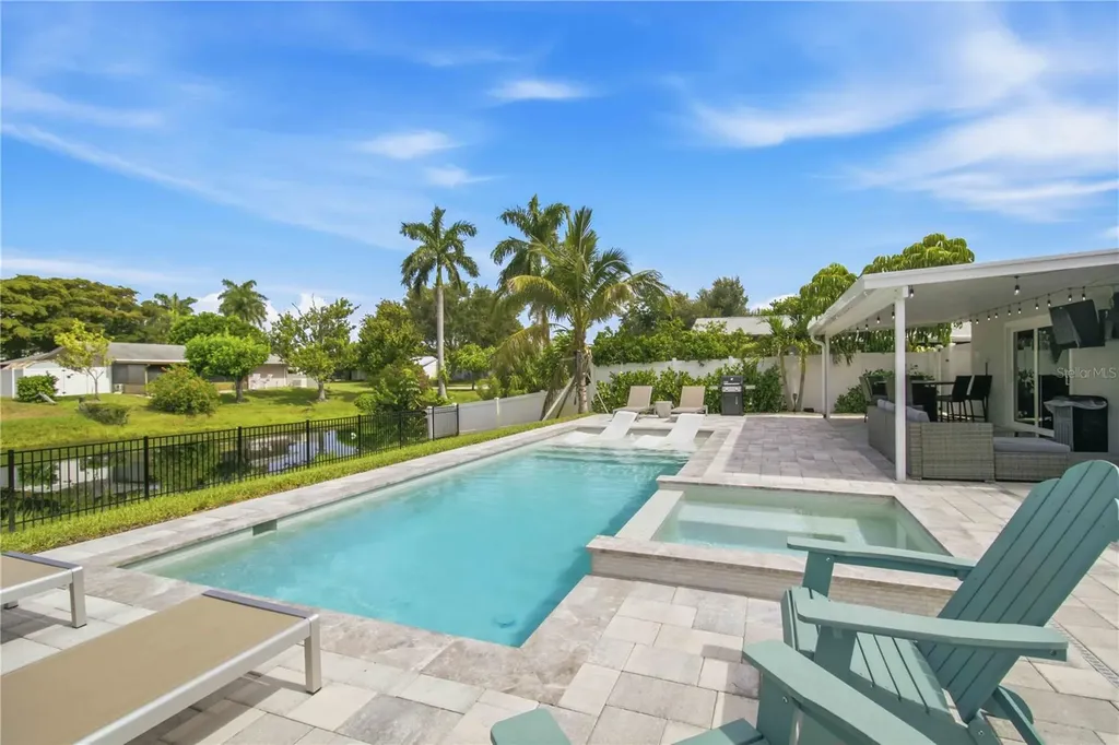 920 68th Street NW Bradenton FL 34209