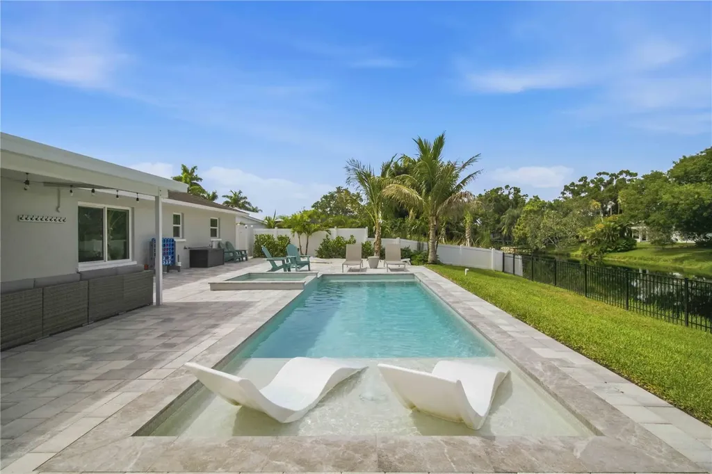 920 68th Street NW Bradenton FL 34209