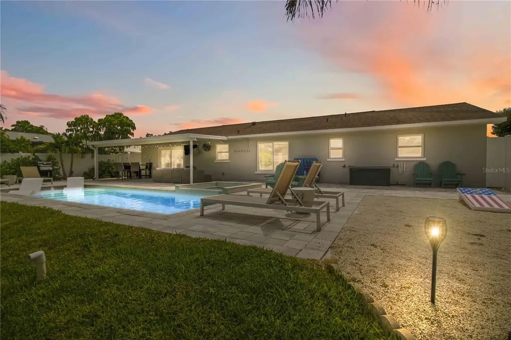 920 68th Street NW Bradenton FL 34209