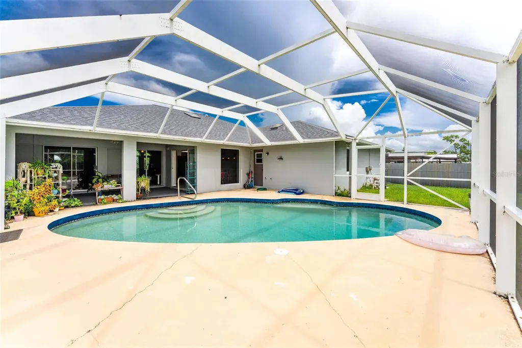 2466 Newbury Street Port Charlotte FL 33952