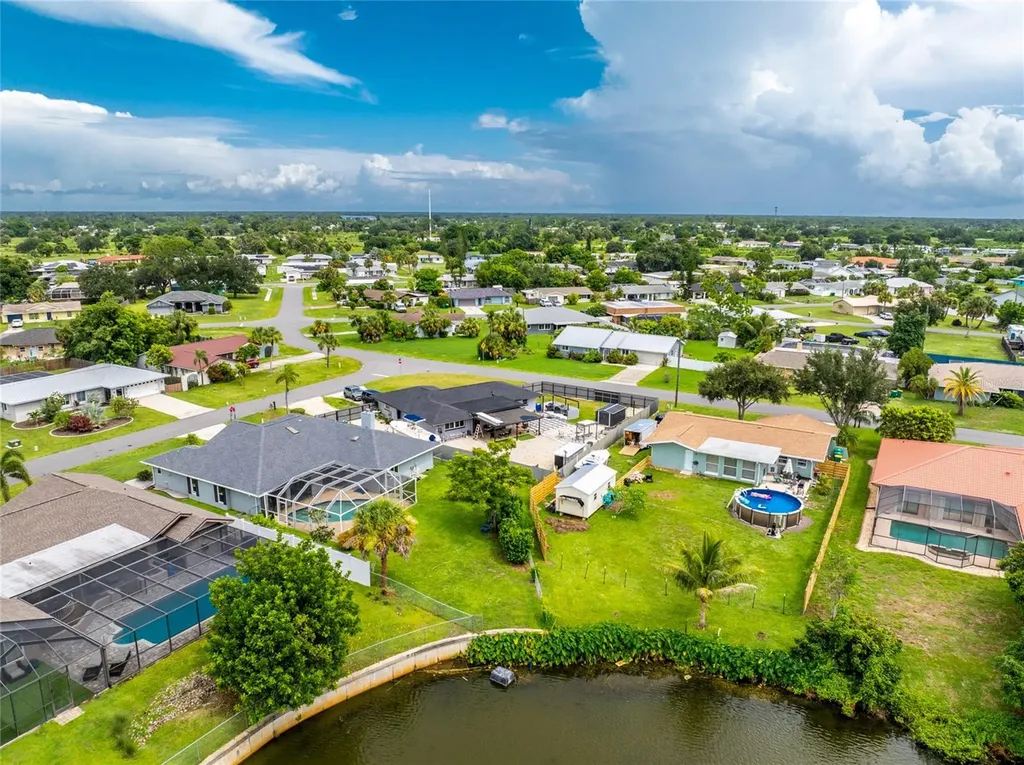 2466 Newbury Street Port Charlotte FL 33952