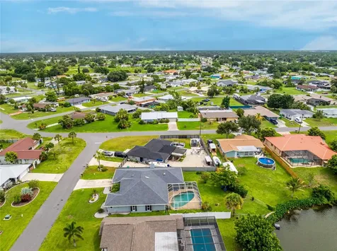 2466 Newbury Street Port Charlotte FL 33952