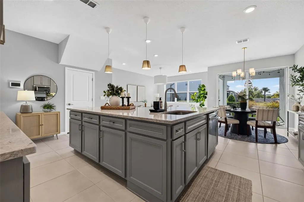 11301 Beach Walk Way NE St Petersburg FL 33716