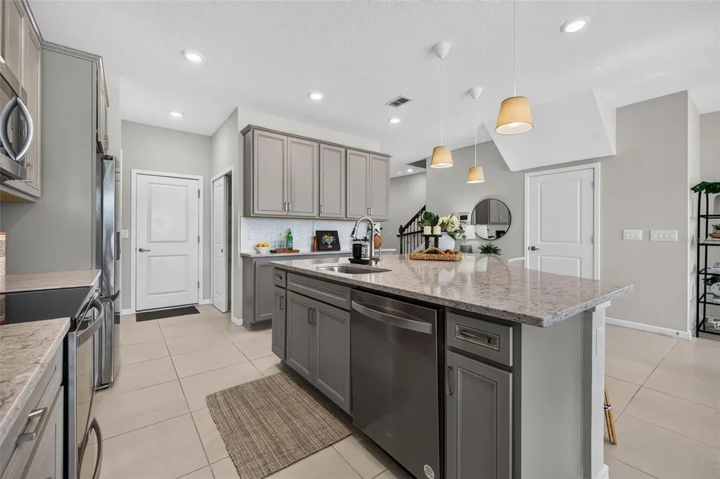 11301 Beach Walk Way NE St Petersburg FL 33716