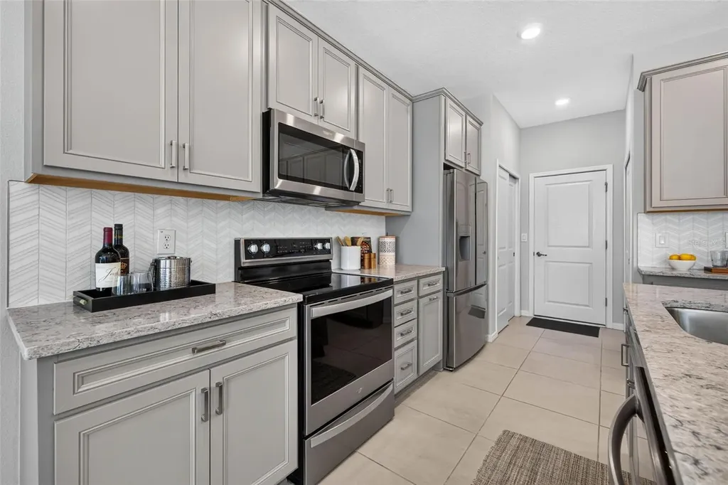 11301 Beach Walk Way NE St Petersburg FL 33716