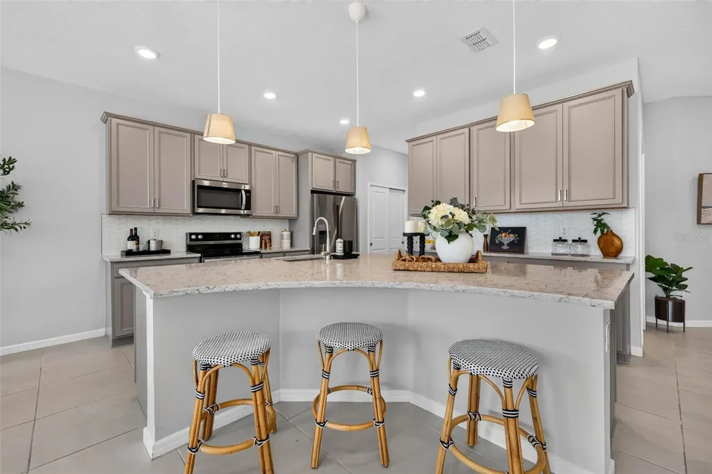 11301 Beach Walk Way NE St Petersburg FL 33716
