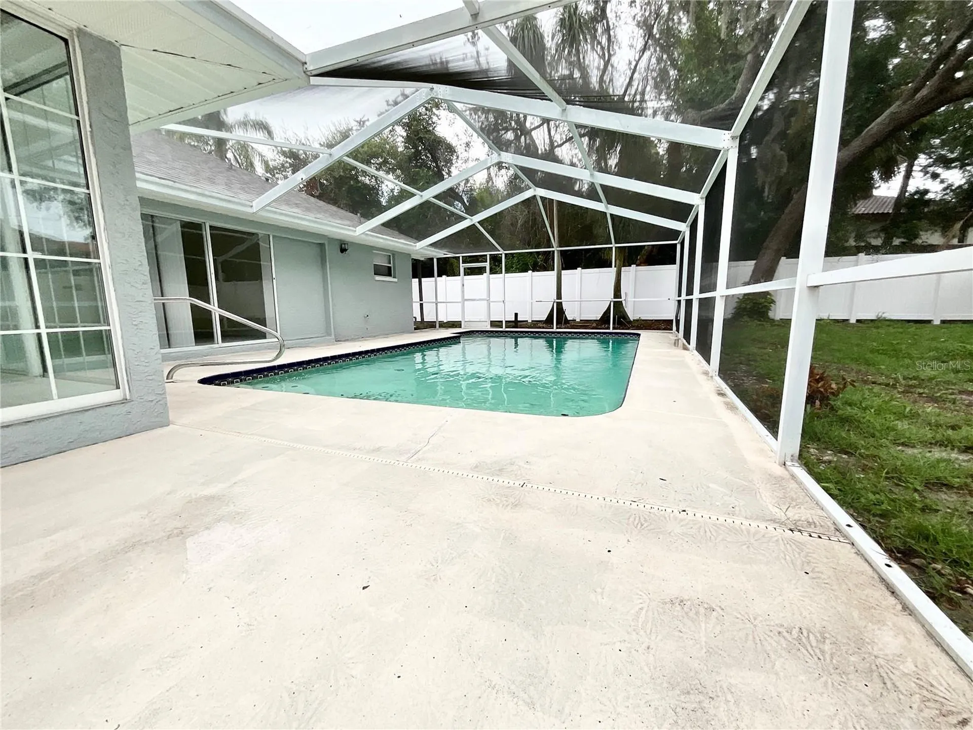1307 Belcher Drive Tarpon Springs FL 34689