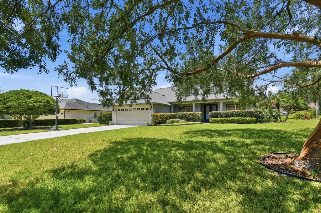 23354 Oak Prairie Circle Sorrento FL 32776