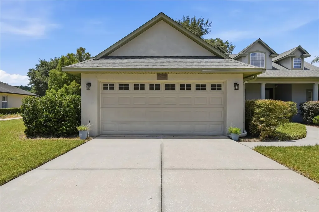 23354 Oak Prairie Circle Sorrento FL 32776