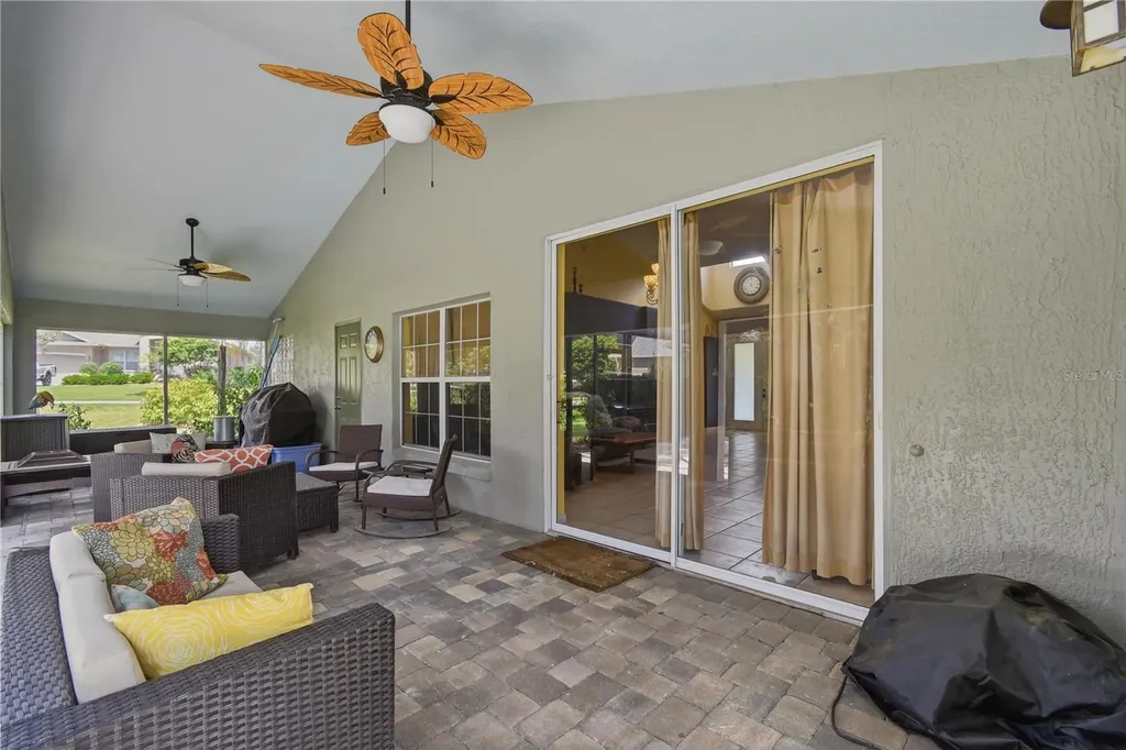 23354 Oak Prairie Circle Sorrento FL 32776