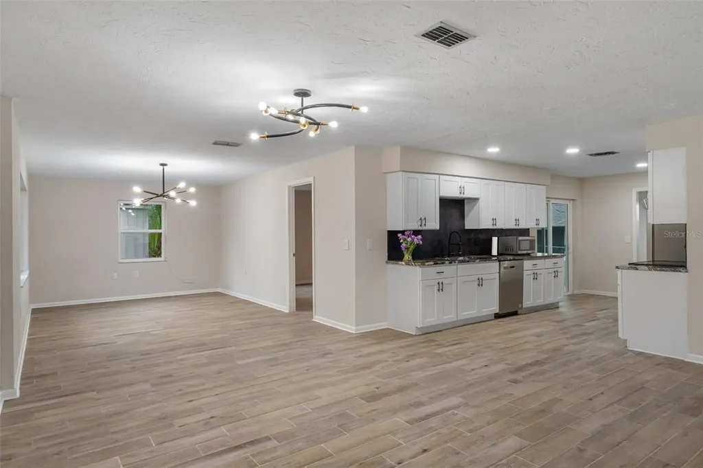 211 S Davis Street Beverly Hills FL 34465