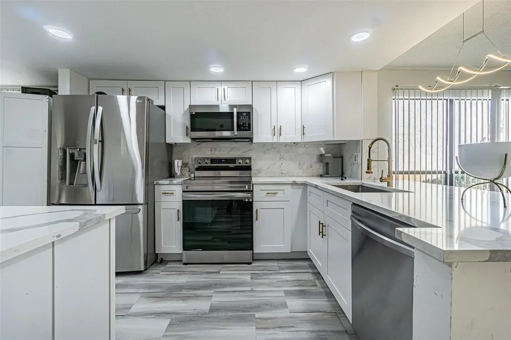 4965 Puritan Circle Tampa FL 33617