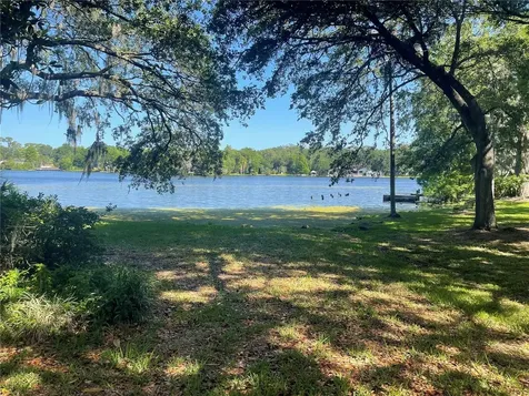 4965 Puritan Circle Tampa FL 33617