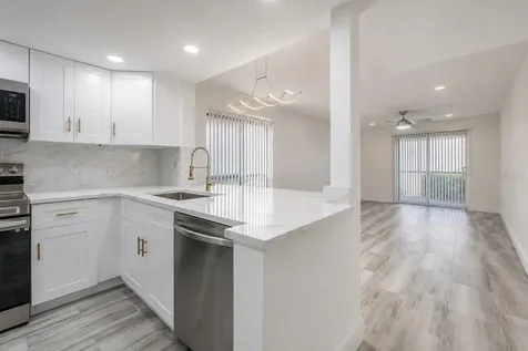 4965 Puritan Circle Tampa FL 33617