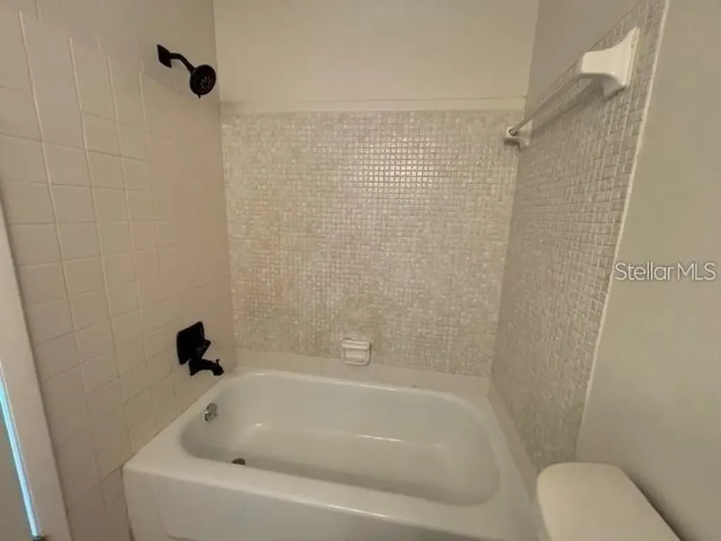 528 Orange Drive Altamonte Springs FL 32701