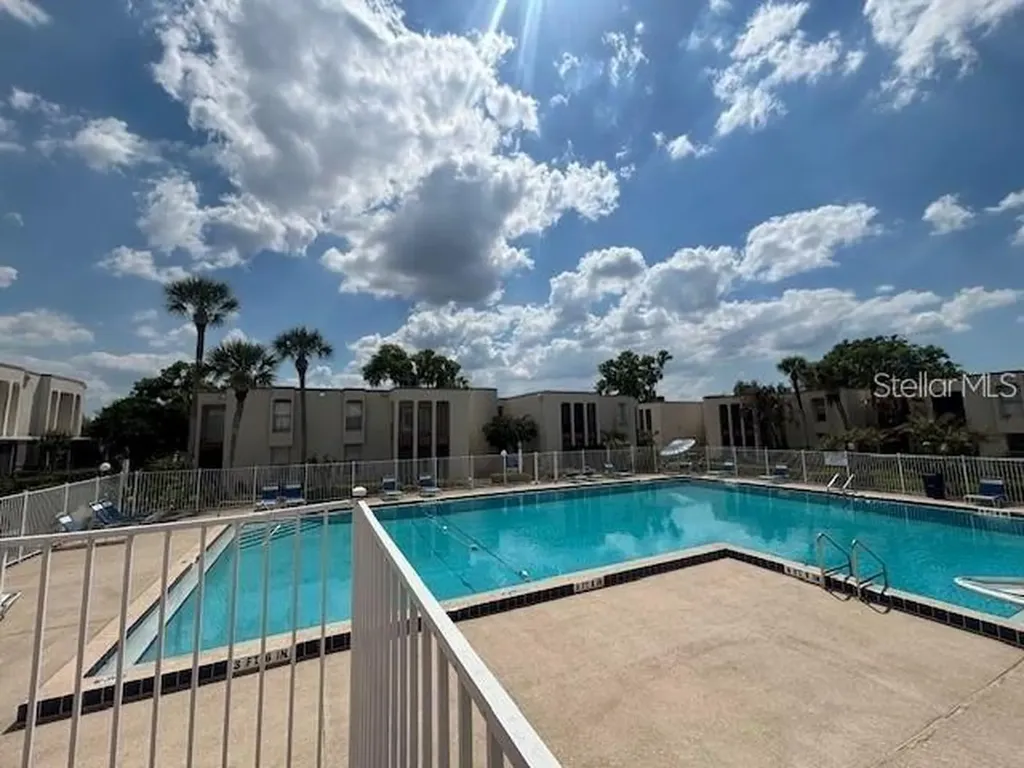 528 Orange Drive Altamonte Springs FL 32701