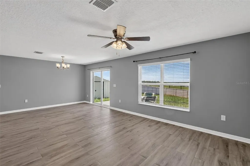 2465 Begonia Street Mascotte FL 34753