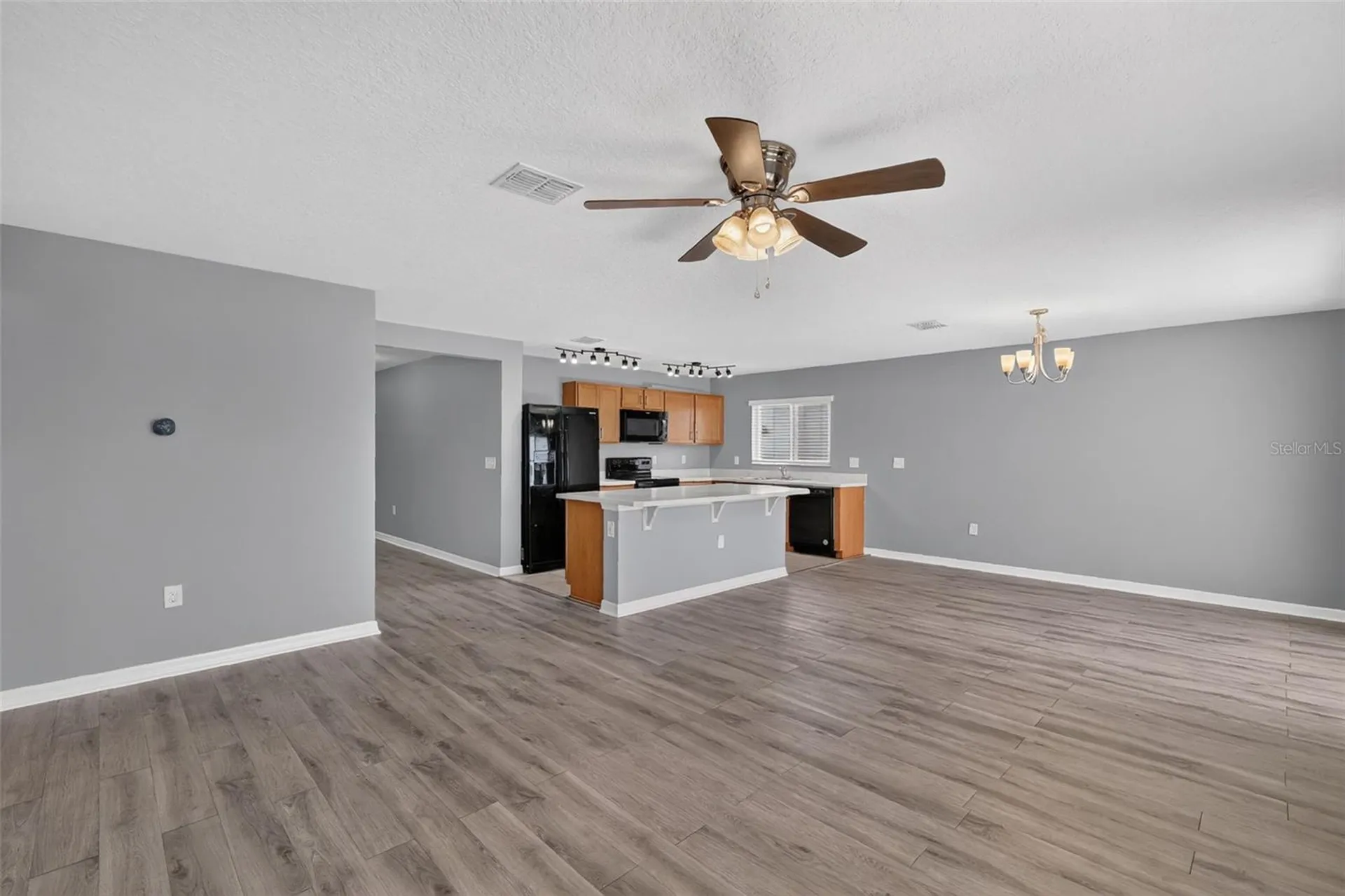 2465 Begonia Street Mascotte FL 34753