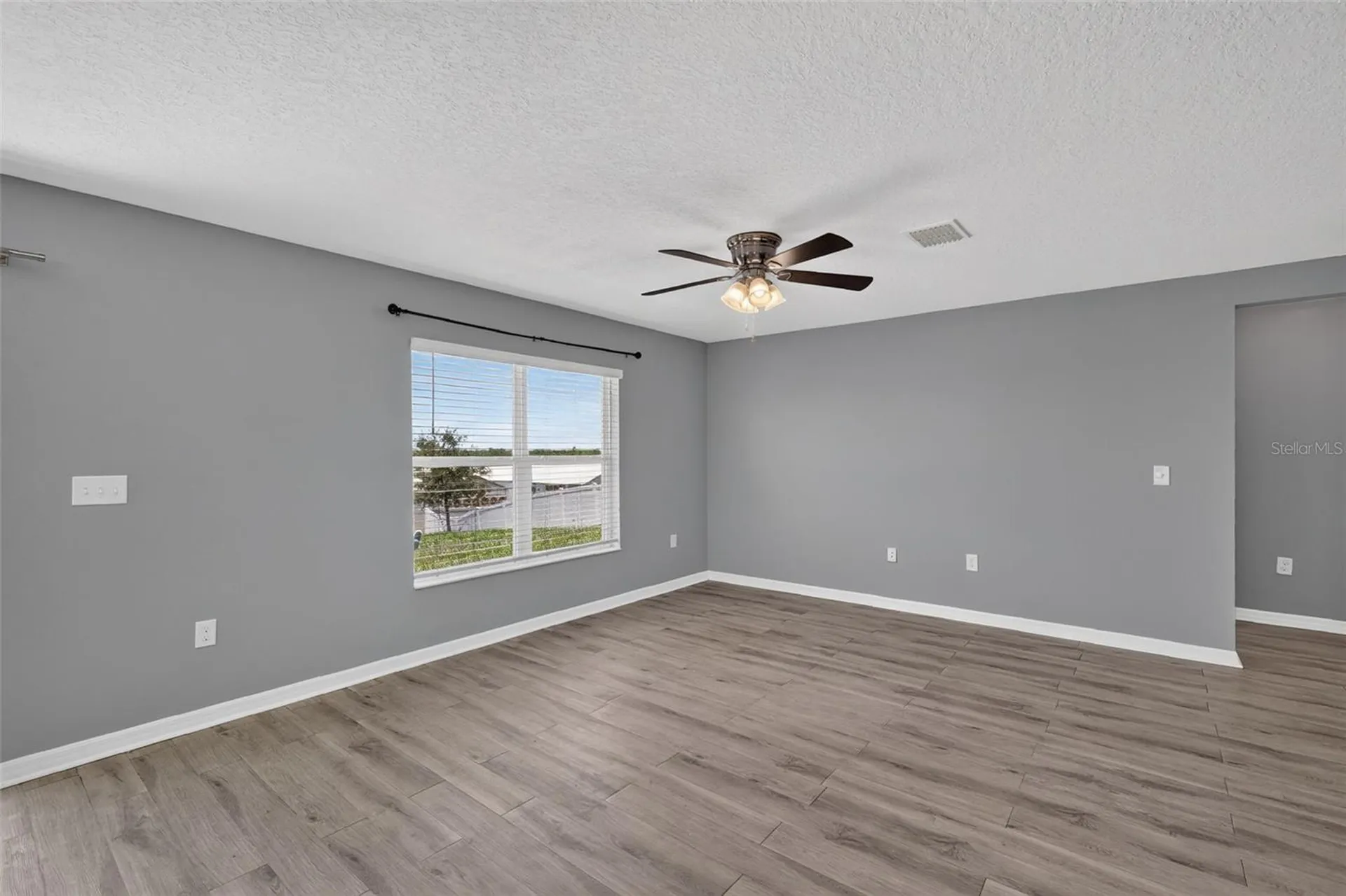 2465 Begonia Street Mascotte FL 34753
