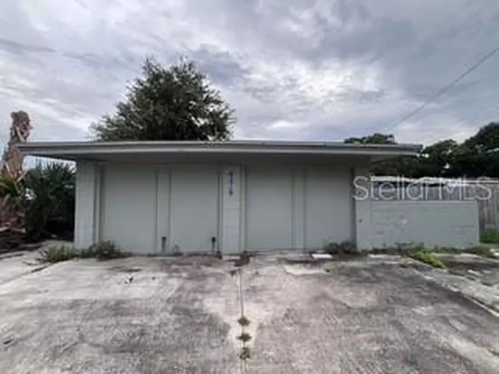 4219 5th Avenue N St Petersburg FL 33713