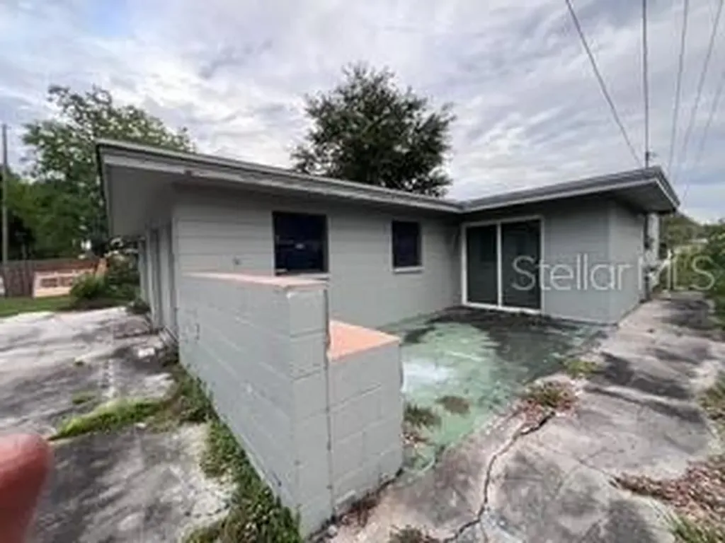 4219 5th Avenue N St Petersburg FL 33713