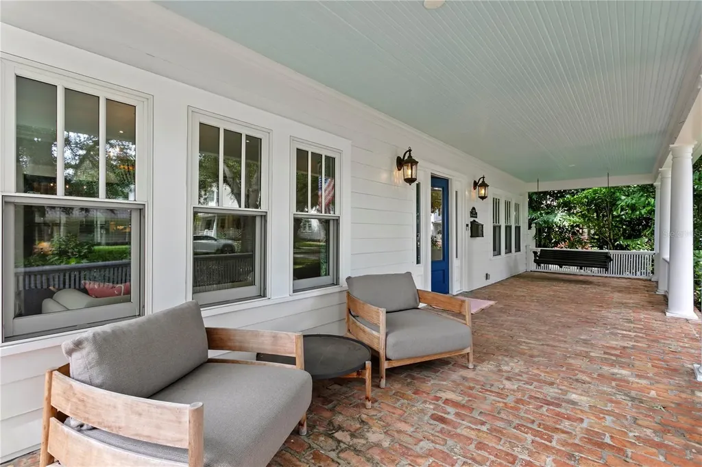 2523 W Sunset Drive Tampa FL 33629