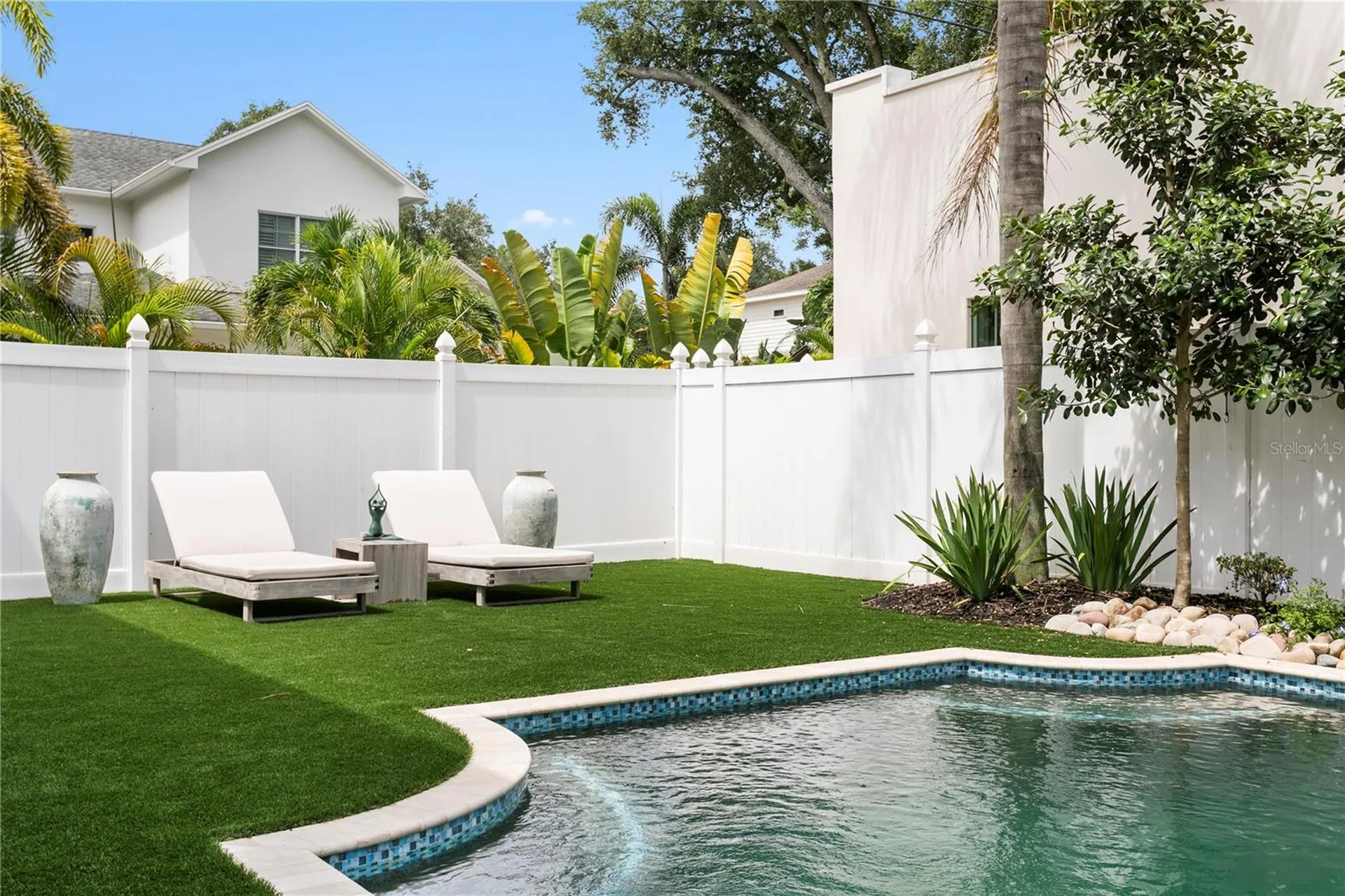 2523 W Sunset Drive Tampa FL 33629