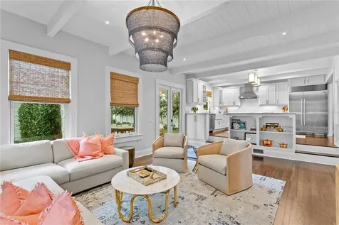 2523 W Sunset Drive Tampa FL 33629