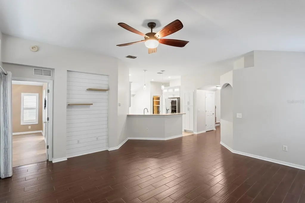 10232 Woodford Bridge Street Tampa FL 33626