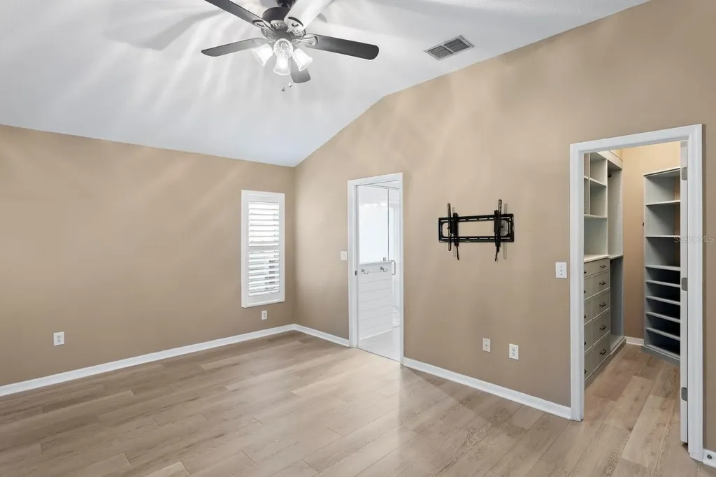 10232 Woodford Bridge Street Tampa FL 33626