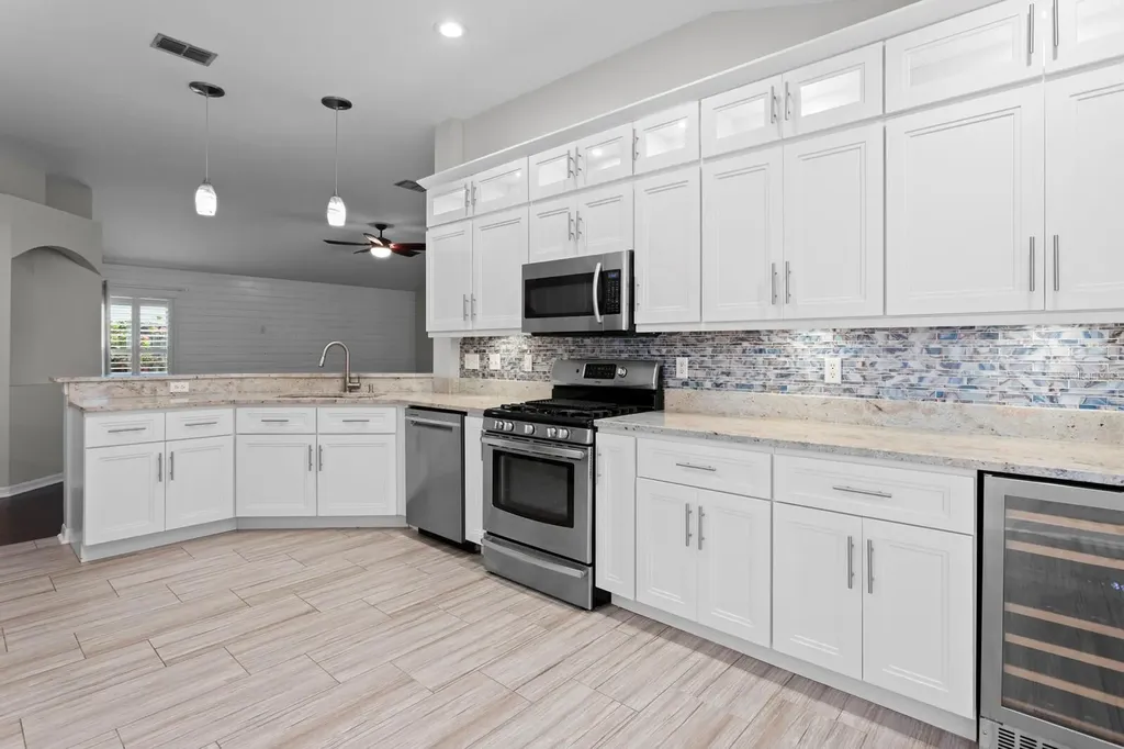 10232 Woodford Bridge Street Tampa FL 33626