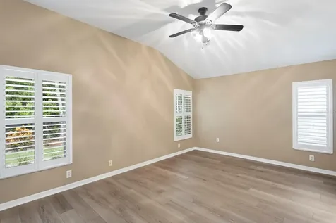 10232 Woodford Bridge Street Tampa FL 33626