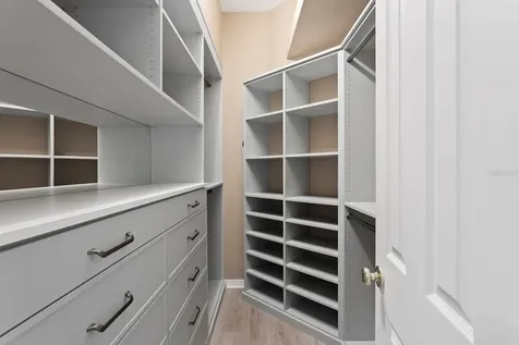 10232 Woodford Bridge Street Tampa FL 33626