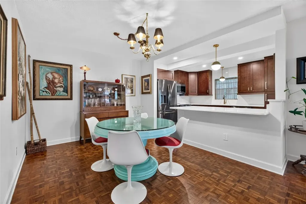 4819 8th Avenue N St Petersburg FL 33713