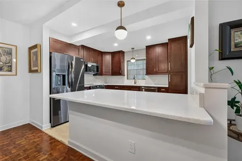 4819 8th Avenue N St Petersburg FL 33713