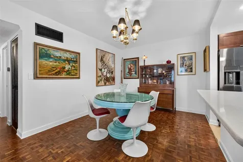 4819 8th Avenue N St Petersburg FL 33713