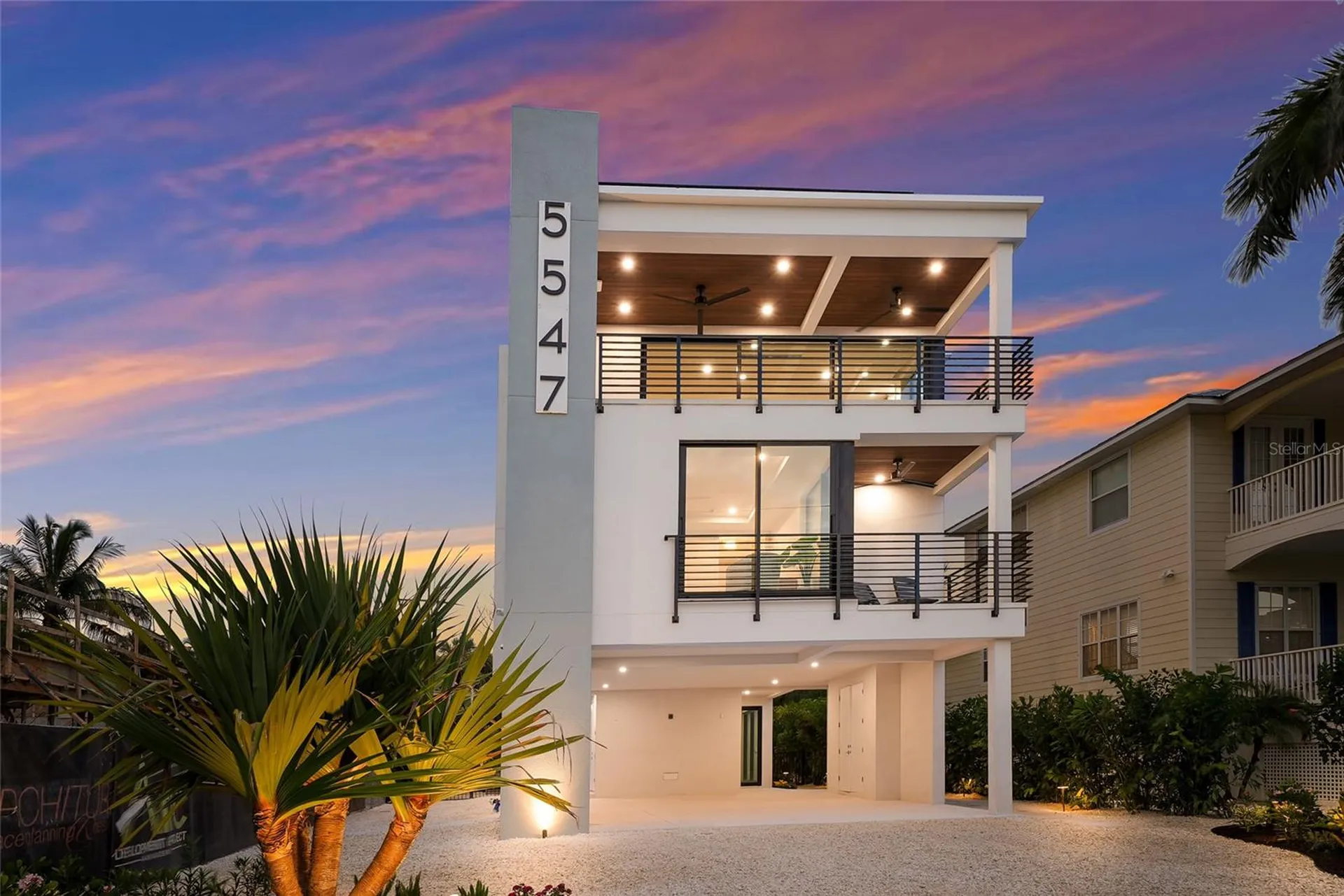 5547 Avenida Del Mare Sarasota FL 34242
