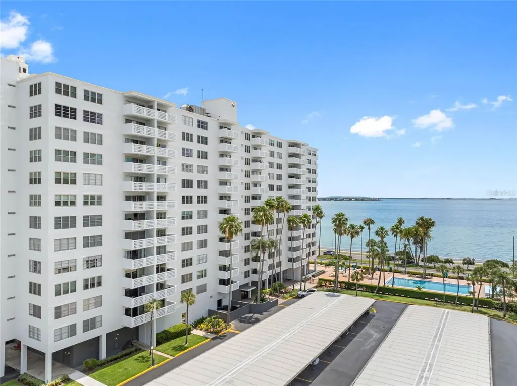 2401 Bayshore Boulevard Tampa FL 33629