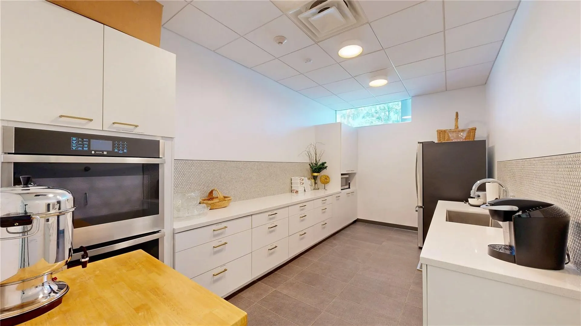 2401 Bayshore Boulevard Tampa FL 33629
