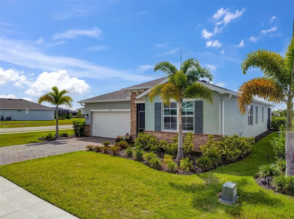 16711 Elkhorn Coral Drive North Fort Myers FL 33903