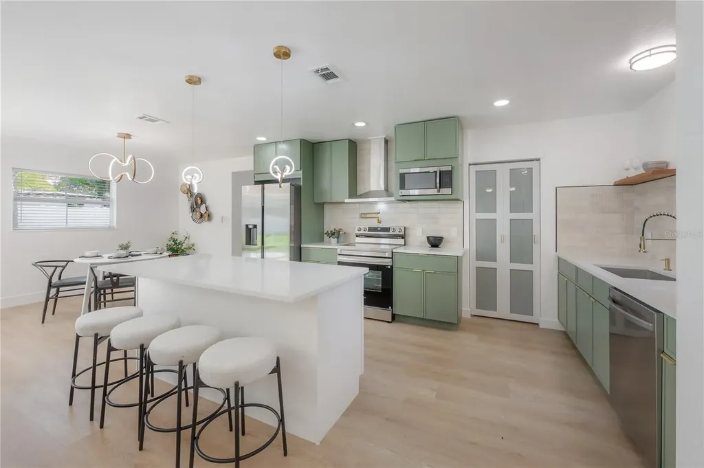 4707 W Alline Avenue Tampa FL 33611