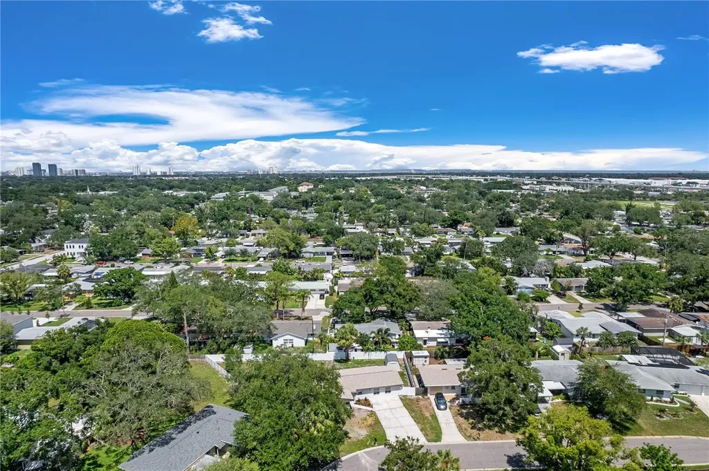 4707 W Alline Avenue Tampa FL 33611