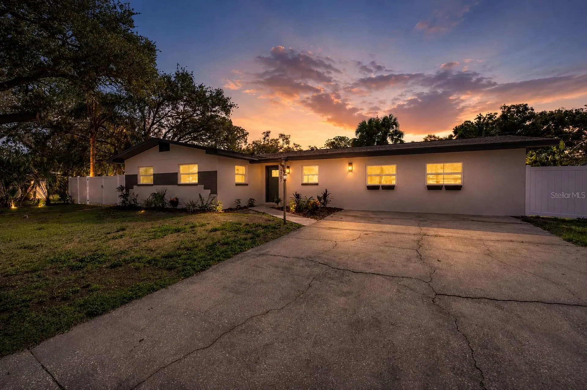 4707 W Alline Avenue Tampa FL 33611