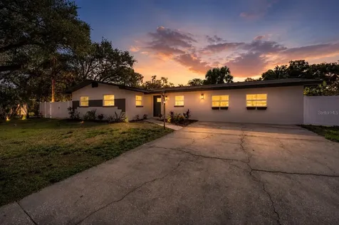 4707 W Alline Avenue Tampa FL 33611