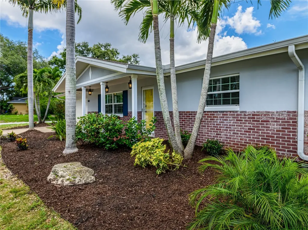 1661 Algonquin Drive Clearwater FL 33755